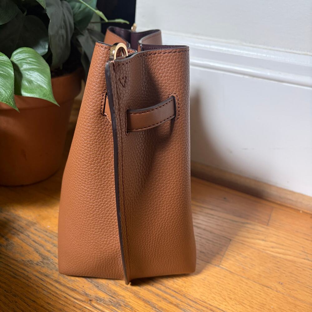 Michael Kors Emilia Small Bucket Messenger Bag Luggage Brown -no strap - Picture 3 of 10